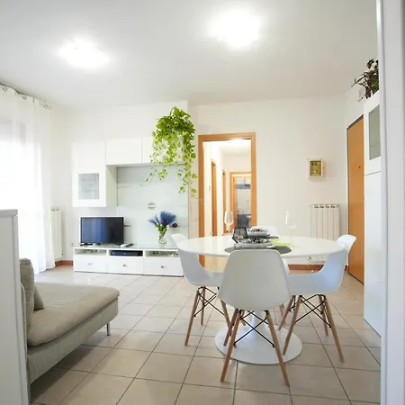Apartment House Near The Airport And Fiumicino